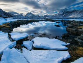 大湖地区周末遭遇严寒天气之后又将面临更多的降雪。