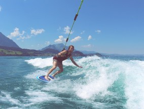 气象局夏季预报预测，由于海洋持续升温，今年夏季将出现更潮湿、更炎热的天气。