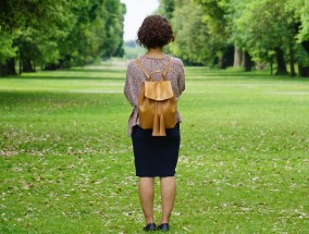 郑州女大学生在校被划伤遭学校拉黑事件深度剖析