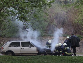 餐厅爆炸掀翻汽车，剧组拍摄背后的故事